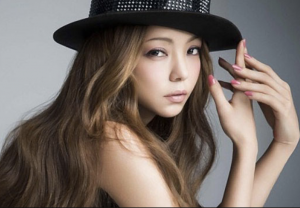 安室奈美恵ファンの集まる熊本のバーの場所は？ファンラビングの料金や場所についてご紹介！【月曜から夜ふかし】