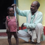 世界仰天ニュース!インドのバソーリ・ラルは身長73センチのおじちゃん!病気の原因や画像は?